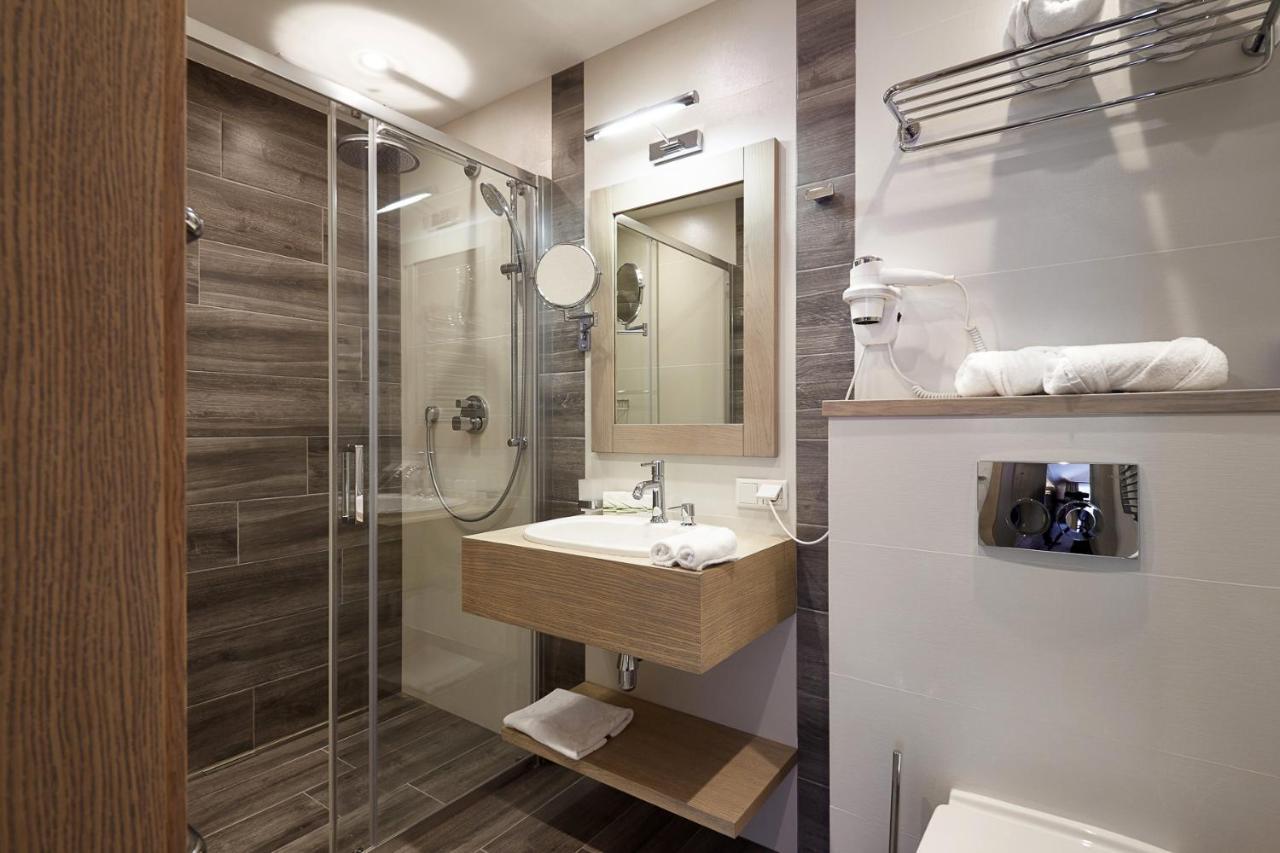 Amstelski Hotel Bukovel Room photo